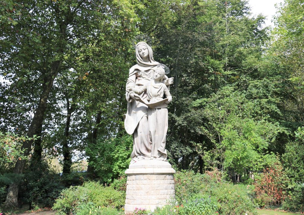 Statue Sainte Anne