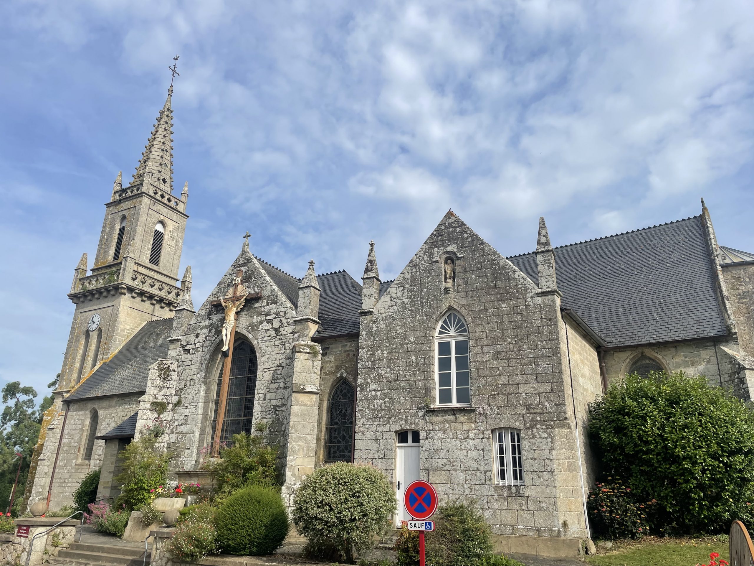 Eglise Saint Pierre Saint Paul Kergrist